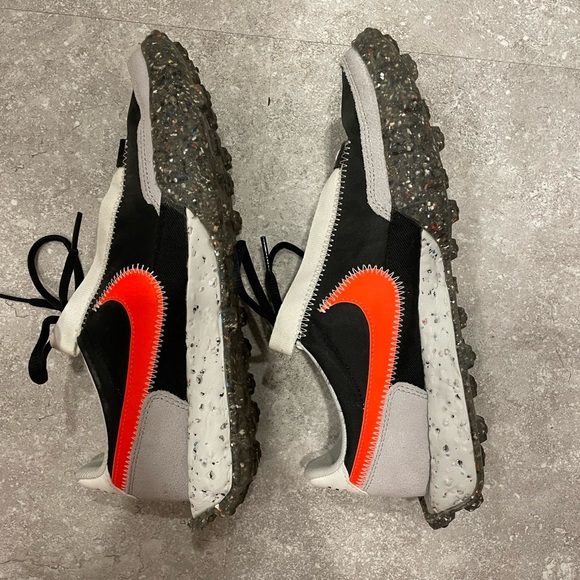 Nike running/hiking shoes- great grip! - Picture 3 of 5